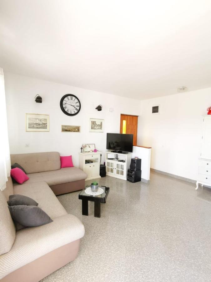 Apartments By The Sea Mimice, Omis - 14230 외부 사진