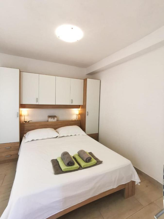 Apartments By The Sea Mimice, Omis - 14230 외부 사진