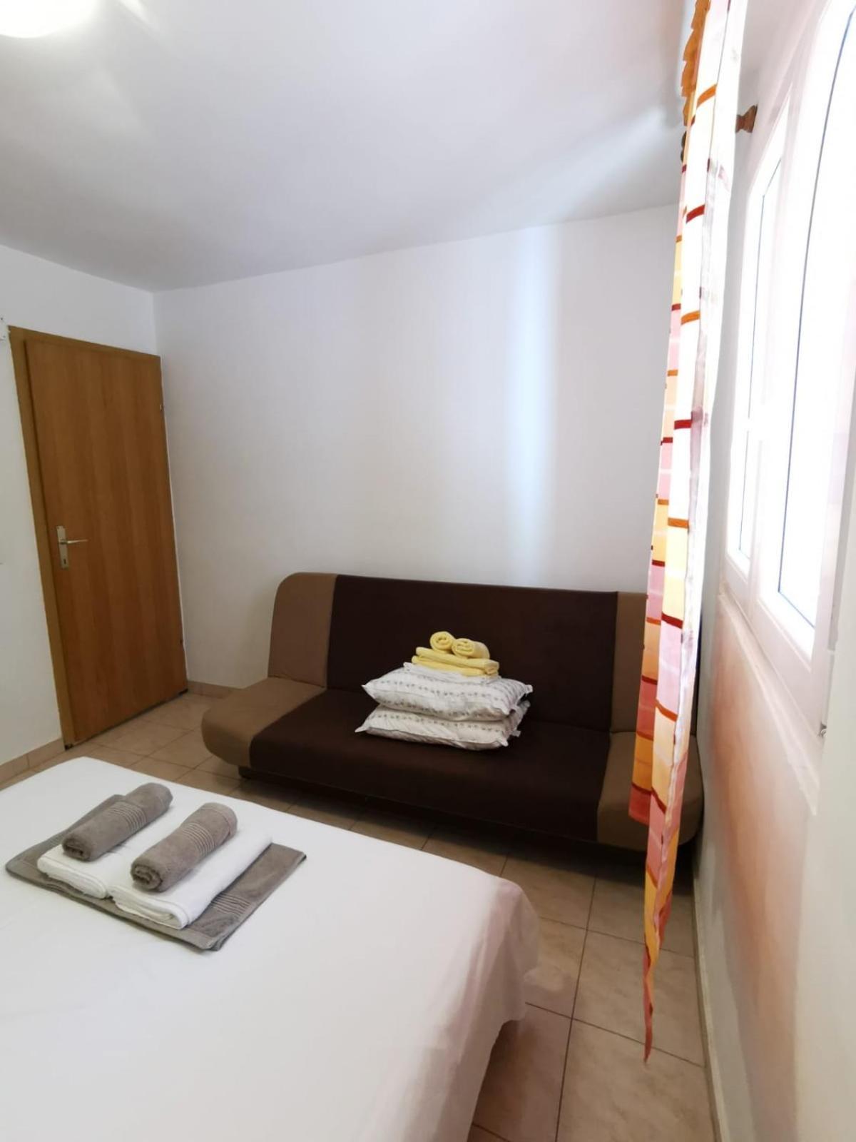 Apartments By The Sea Mimice, Omis - 14230 객실 사진