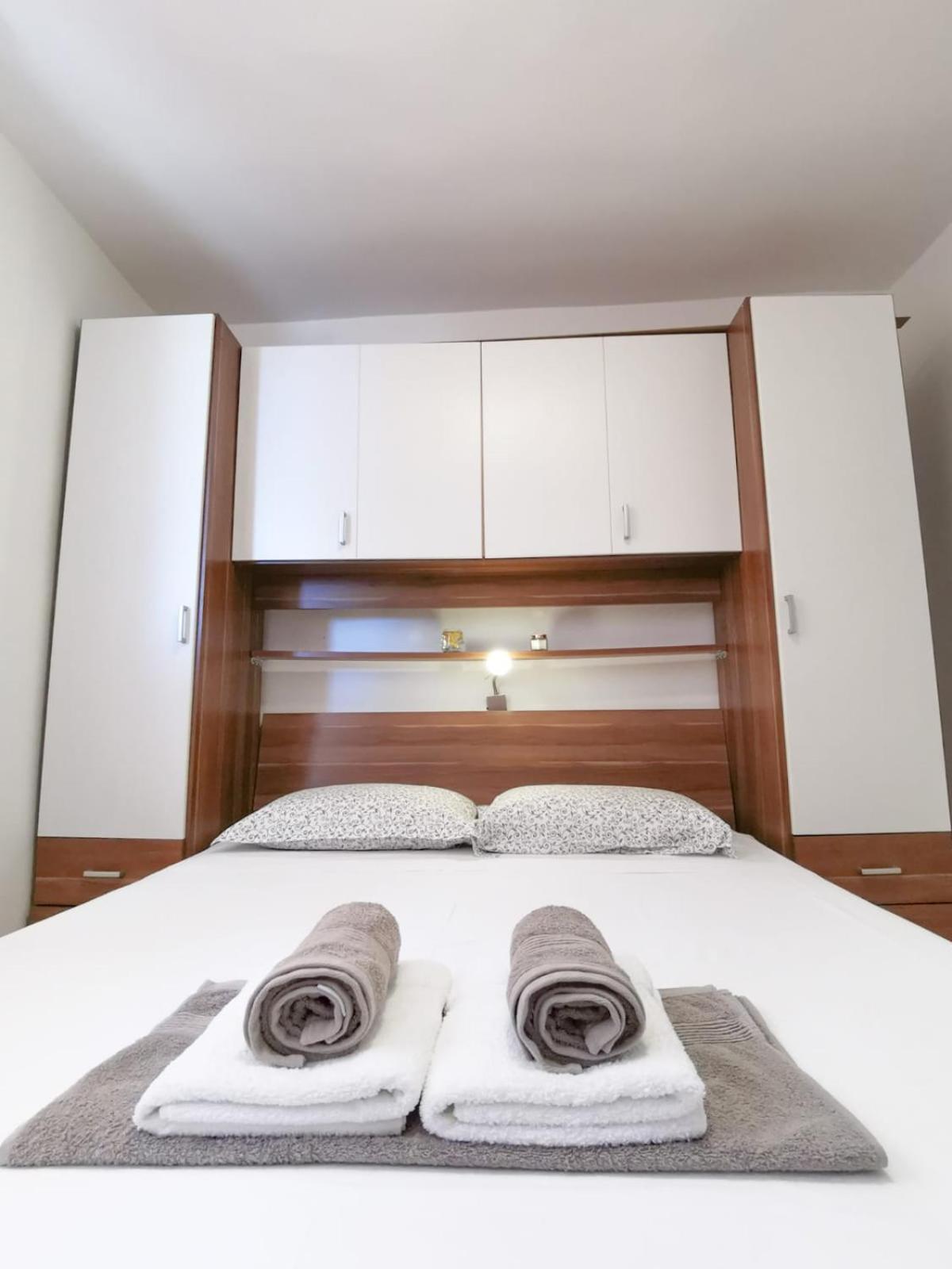 Apartments By The Sea Mimice, Omis - 14230 객실 사진
