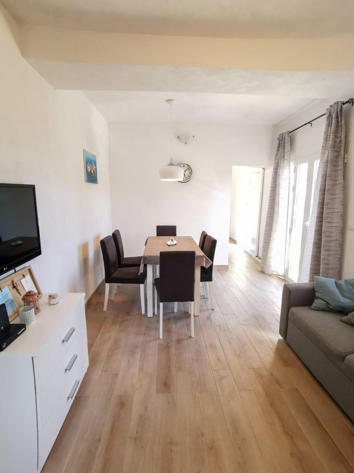 Apartments By The Sea Mimice, Omis - 14230 객실 사진